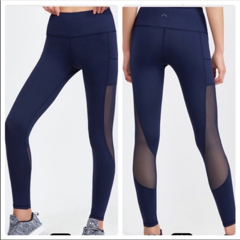 VARLEY NAVY LEGGINGS MESH DETAILS SIDE POCKETS HIGH WAIST EUC SIZE MEDIUM